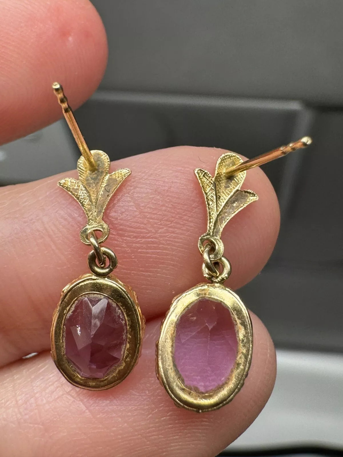 Vintage 14K Yellow Gold Oval Amethyst Pierced Post Dangle Earrings
