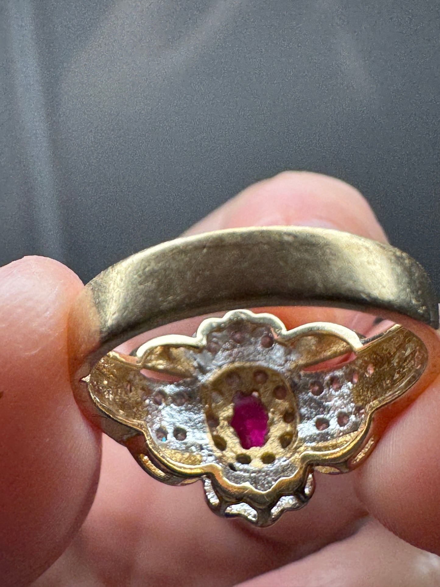 Vintage Romantic 14KT Yellow White Gold Oval Ruby Diamond Ring Size 6 3/4