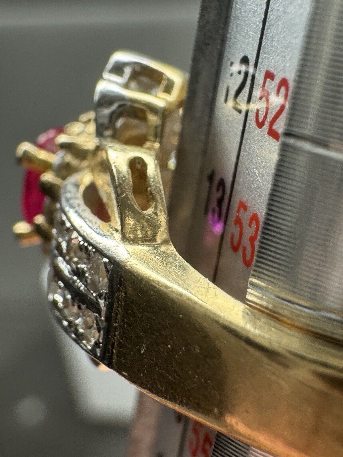 Vintage Romantic 14KT Yellow White Gold Oval Ruby Diamond Ring Size 6 3/4