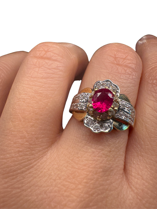 Vintage Romantic 14KT Yellow White Gold Oval Ruby Diamond Ring Size 6 3/4